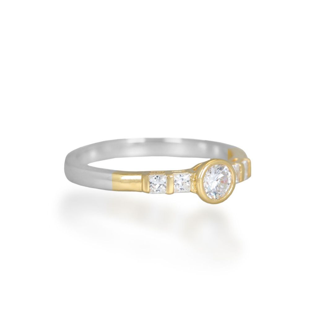 Edie Gold Ring Rings V by Laura Vann