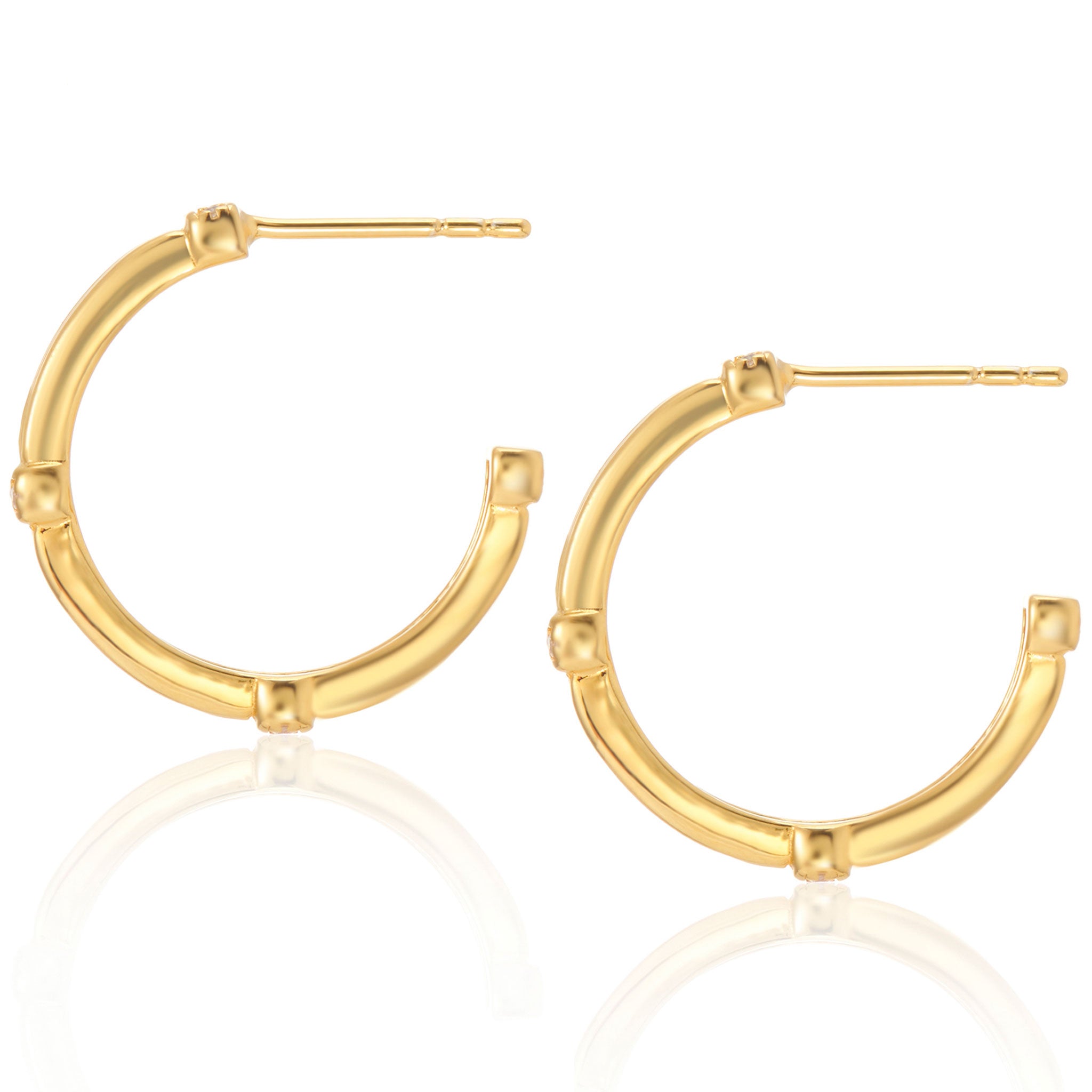 Halle Medium Hoop Earrings in Gold