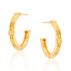 Halle Medium Hoop Earrings in Gold