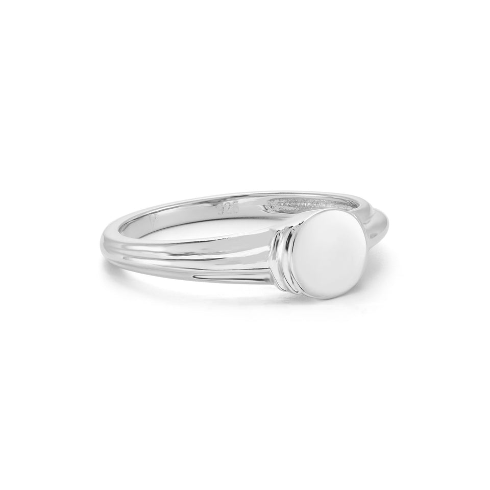 Molly 9ct White Gold Signet Ring